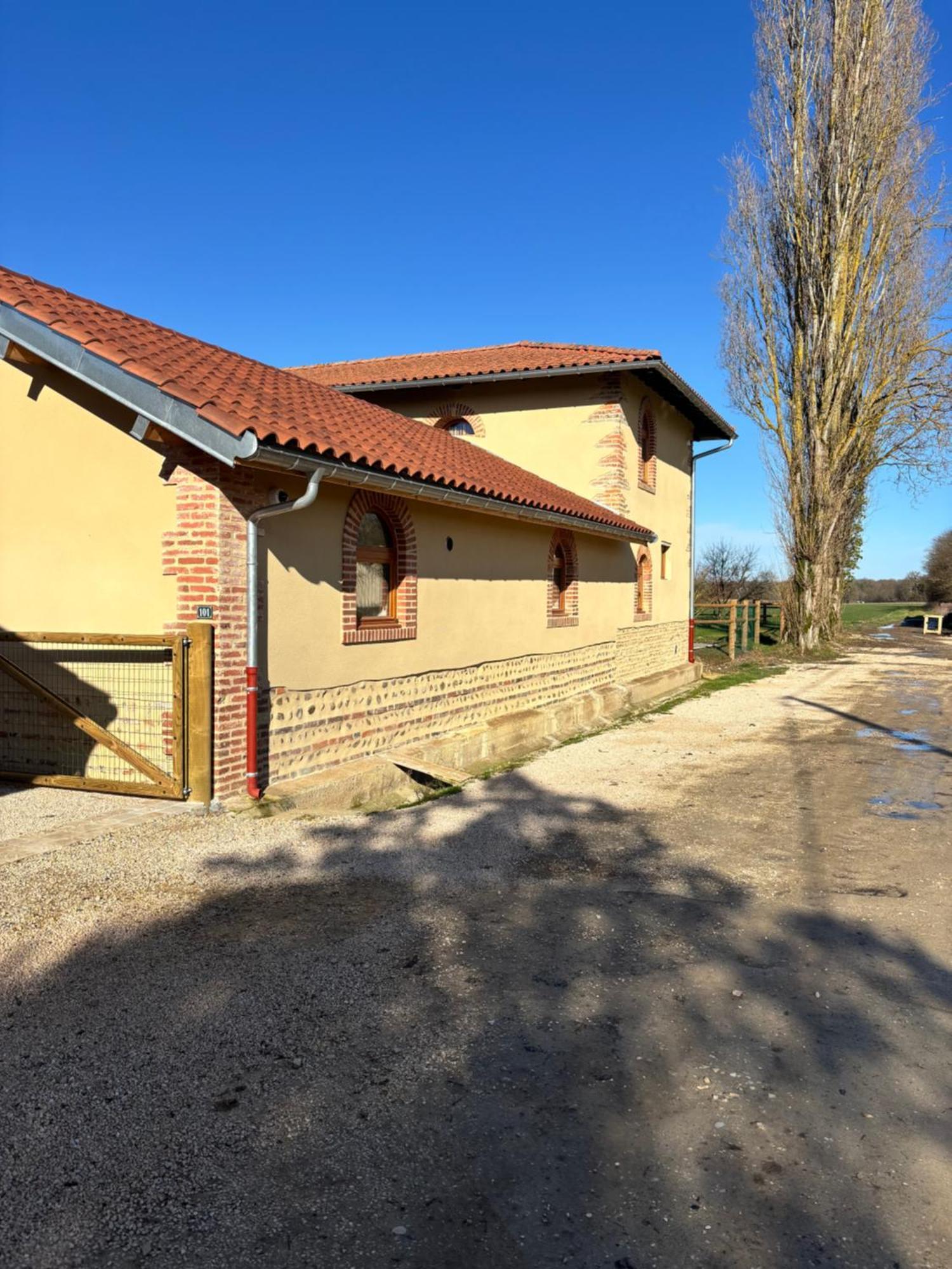 Le Domaine Du Pin Bed & Breakfast Chatillon-sur-Chalaronne Exterior photo